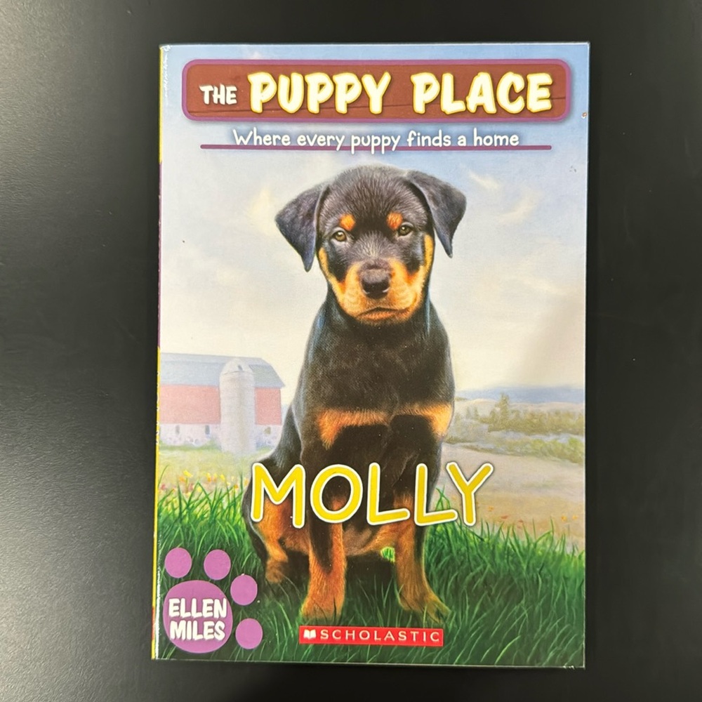 The Puppy Place #31: Molly - Scholastic Paperback Novel